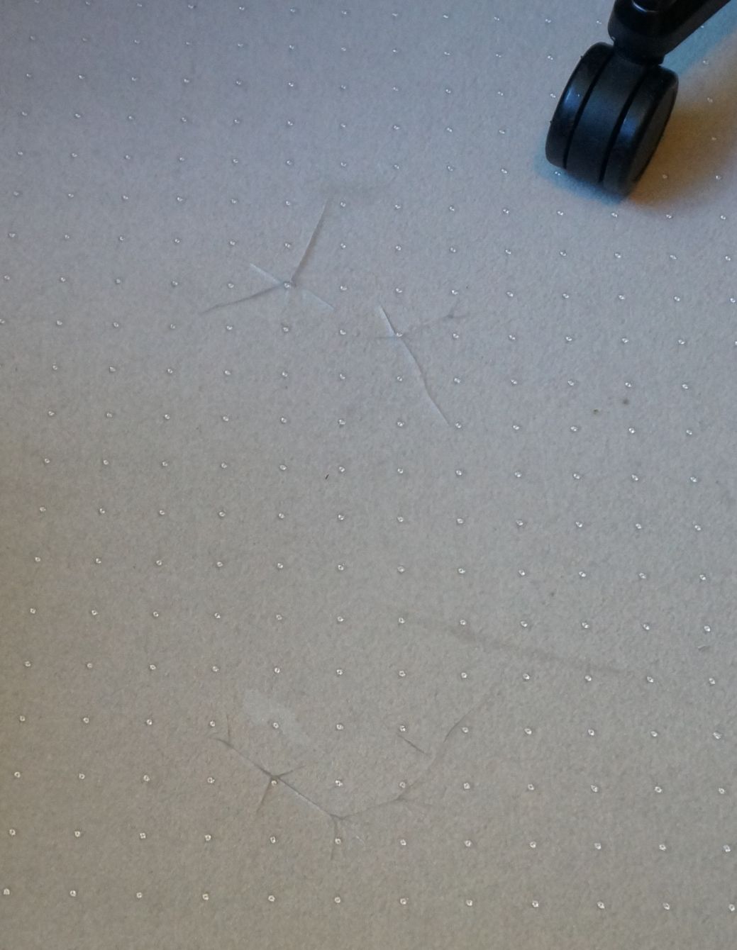 Cracked floormat #1